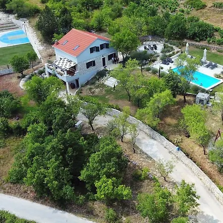 Luxury Heaven Nr. 2 Villa *