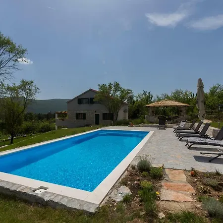 Luxury Heaven Nr. 2 Villa Muc