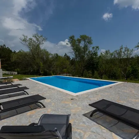 Villa Luxury Heaven Nr. 2 Muc