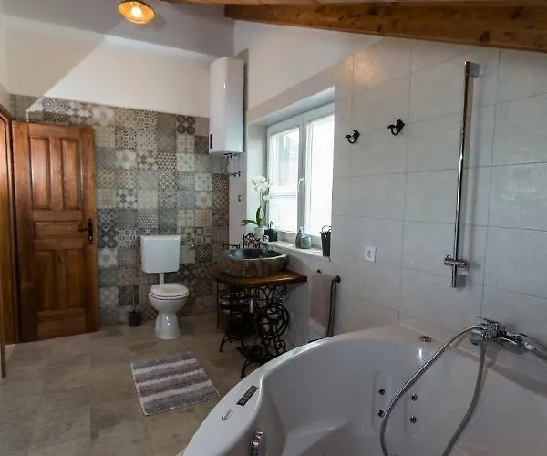 Luxury Heaven Nr. 2 * Muc